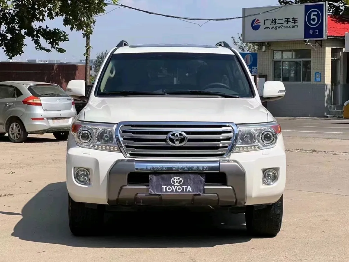 2012 Toyota Land Cruiser 4.0L 275HP V6 5AT,autocango,china used car exporter,china ev exporter,chinese used car exporter,chinese used ev exporter