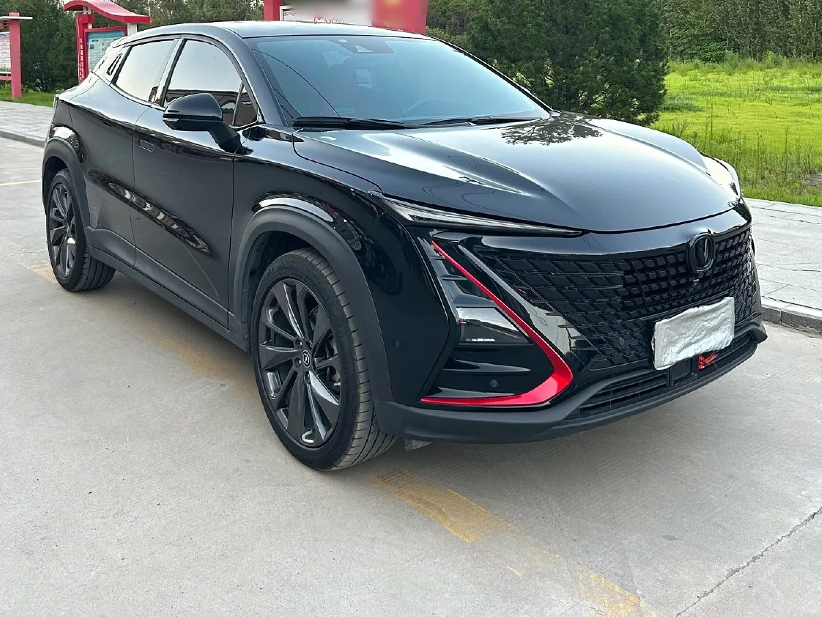 2020 ChangAn UNI-T 1.5T 180HP L4 7DCT,autocango,china used car exporter,china ev exporter,chinese used car exporter,chinese used ev exporter