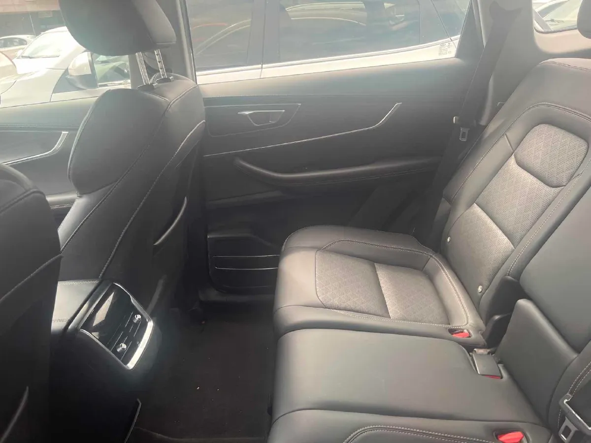 2019 Chery Tiggo 8 1.6T 197HP L4 7DCT,autocango,china used car exporter,china ev exporter,chinese used car exporter,chinese used ev exporter