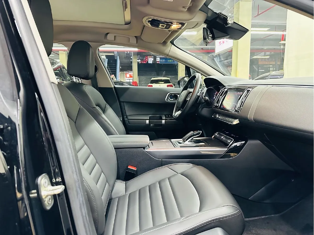 2022 Citroen C6 1.8T 211HP L4 8AT,autocango,china used car exporter,china ev exporter,chinese used car exporter,chinese used ev exporter