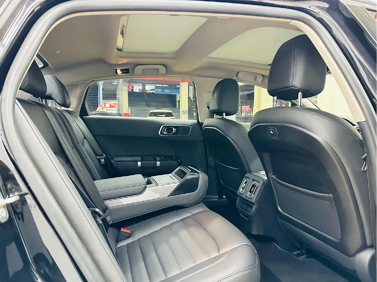 2022 Citroen C6 1.8T 211HP L4 8AT,autocango,china used car exporter,china ev exporter,chinese used car exporter,chinese used ev exporter