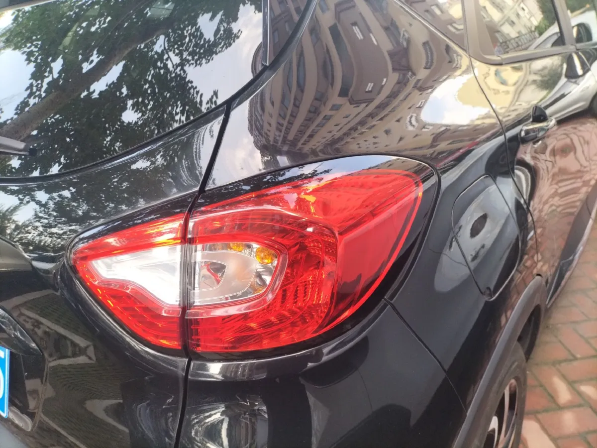 2015 Renault Captur 1.2T 116HP L4 6DCT,autocango,china used car exporter,china ev exporter,chinese used car exporter,chinese used ev exporter