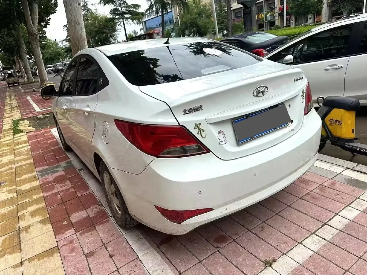 2016 Hyundai Reina 1.4L 107HP L4 5MT,autocango,china used car exporter,china ev exporter,chinese used car exporter,chinese used ev exporter