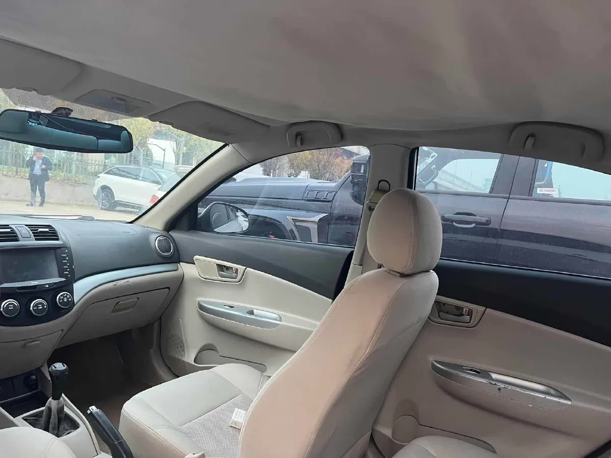 2012 ChangAn Alsvin V5 1.5L 114HP L4 5MT,autocango,china used car exporter,china ev exporter,chinese used car exporter,chinese used ev exporter