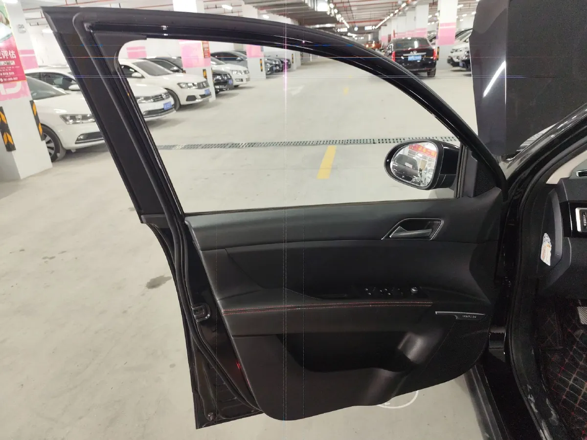 2019 Dorcen G60 1.6L 116HP L4 5MT,autocango,china used car exporter,china ev exporter,chinese used car exporter,chinese used ev exporter