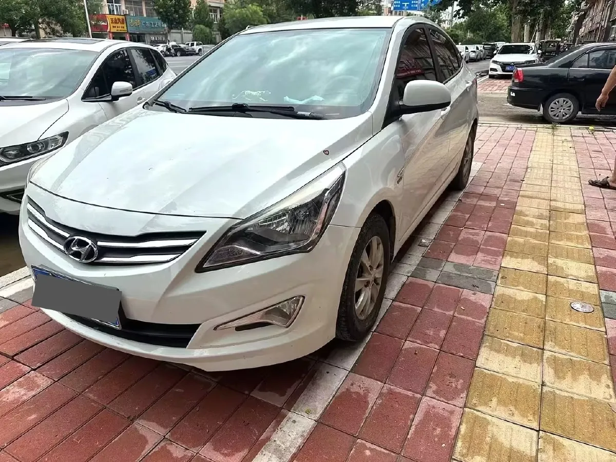 2016 Hyundai Reina 1.4L 107HP L4 5MT,autocango,china used car exporter,china ev exporter,chinese used car exporter,chinese used ev exporter