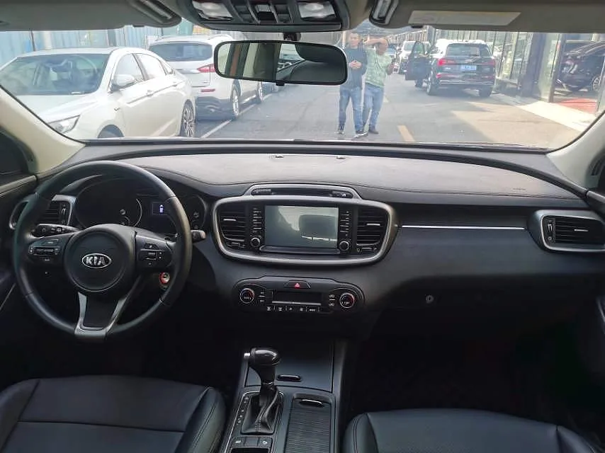 2015 Kia Sorento 2.4L 188HP L4 6AT,autocango,china used car exporter,china ev exporter,chinese used car exporter,chinese used ev exporter