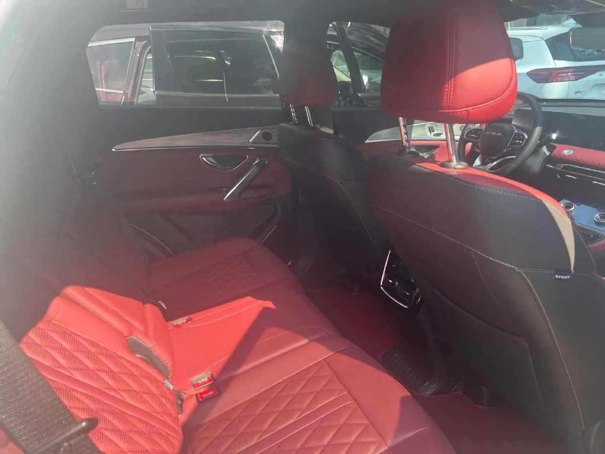 2023 Jetour X70 Plus 1.6T 197HP L4 7DCT,autocango,china used car exporter,china ev exporter,chinese used car exporter,chinese used ev exporter