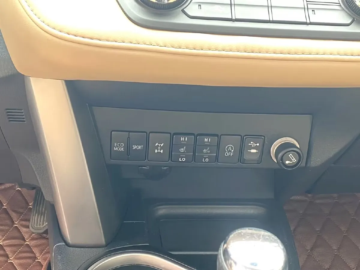 2016 Toyota RAV4 2.0L 151HP L4 CVT,autocango,china used car exporter,china ev exporter,chinese used car exporter,chinese used ev exporter