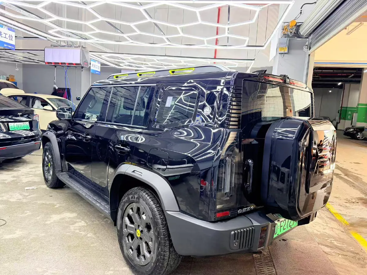 2024 Jetour ShanHai TravellerC-DM 1.5T 156HP L4 3DHT PHEV 43.24KWH,autocango,china used car exporter,china ev exporter,chinese used car exporter,chinese used ev exporter