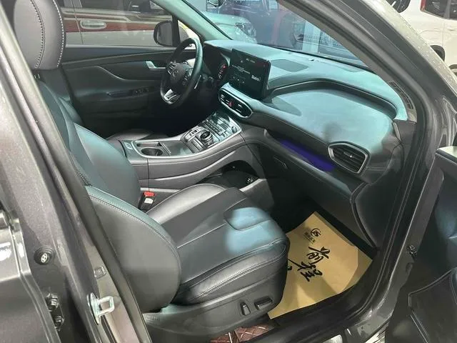 2023 Hyundai Santafe 2.0T 230HP L4 8AT,autocango,china used car exporter,china ev exporter,chinese used car exporter,chinese used ev exporter