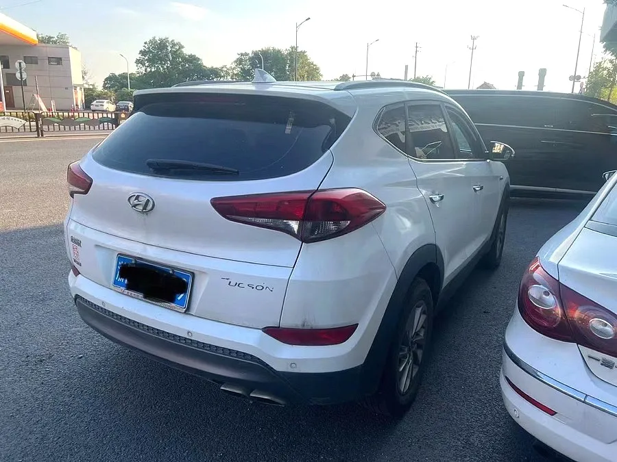 2015 Hyundai Tucson 1.6T 177HP L4 7DCT,autocango,china used car exporter,china ev exporter,chinese used car exporter,chinese used ev exporter