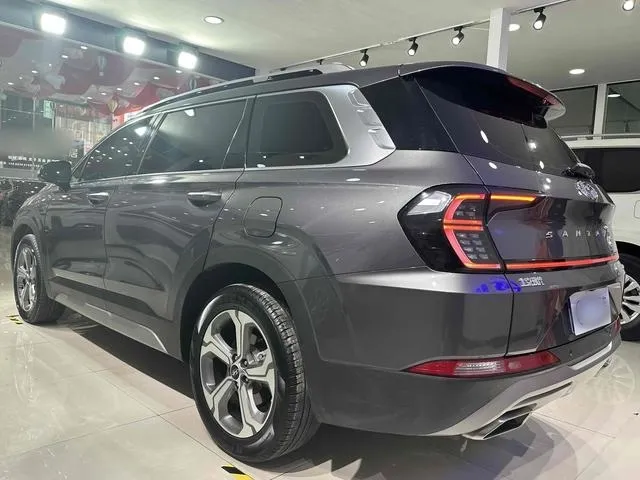 2023 Hyundai Santafe 2.0T 230HP L4 8AT,autocango,china used car exporter,china ev exporter,chinese used car exporter,chinese used ev exporter