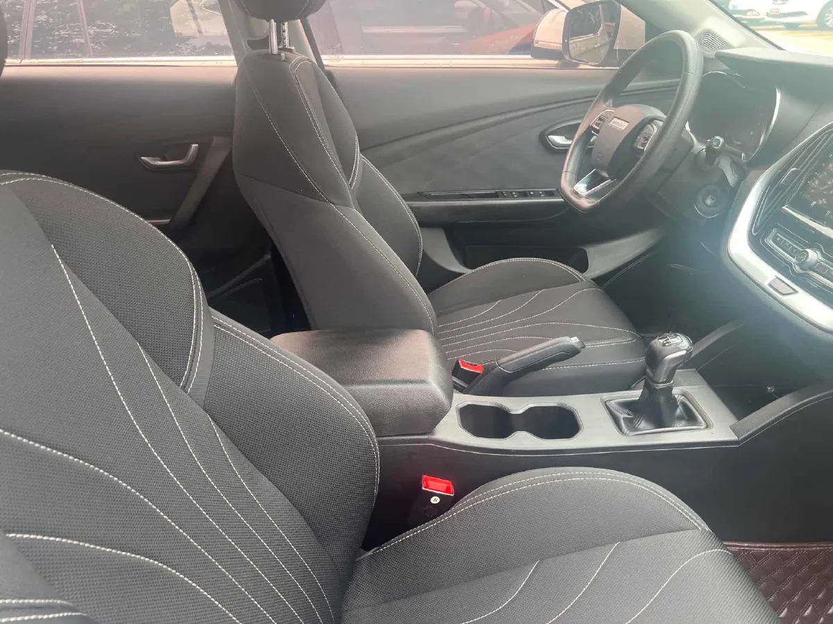 2020 Jetour X70M 1.5T 156HP L4 6MT,autocango,china used car exporter,china ev exporter,chinese used car exporter,chinese used ev exporter