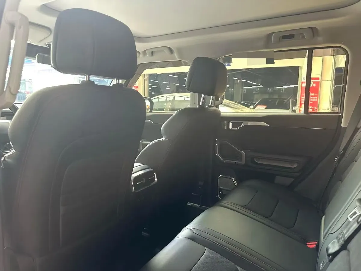 2025 Jetour Traveller 2.0T 254HP L4 8AT,autocango,china used car exporter,china ev exporter,chinese used car exporter,chinese used ev exporter