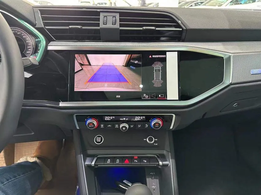 2024 Audi Q3 1.5T 160HP L4 7DCT,autocango,china used car exporter,china ev exporter,chinese used car exporter,chinese used ev exporter