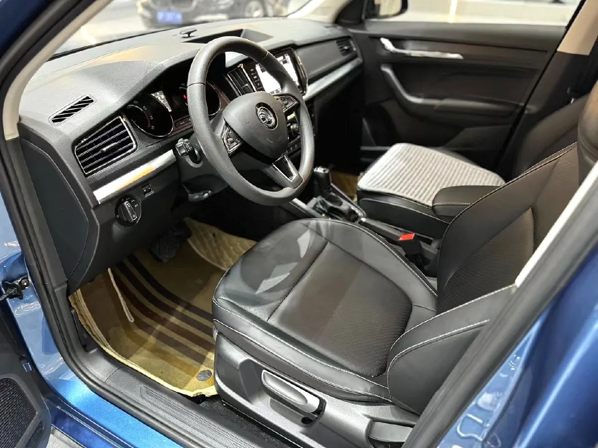 2022 Skoda Kamiq 1.5L 112HP L4 6AT,autocango,china used car exporter,china ev exporter,chinese used car exporter,chinese used ev exporter