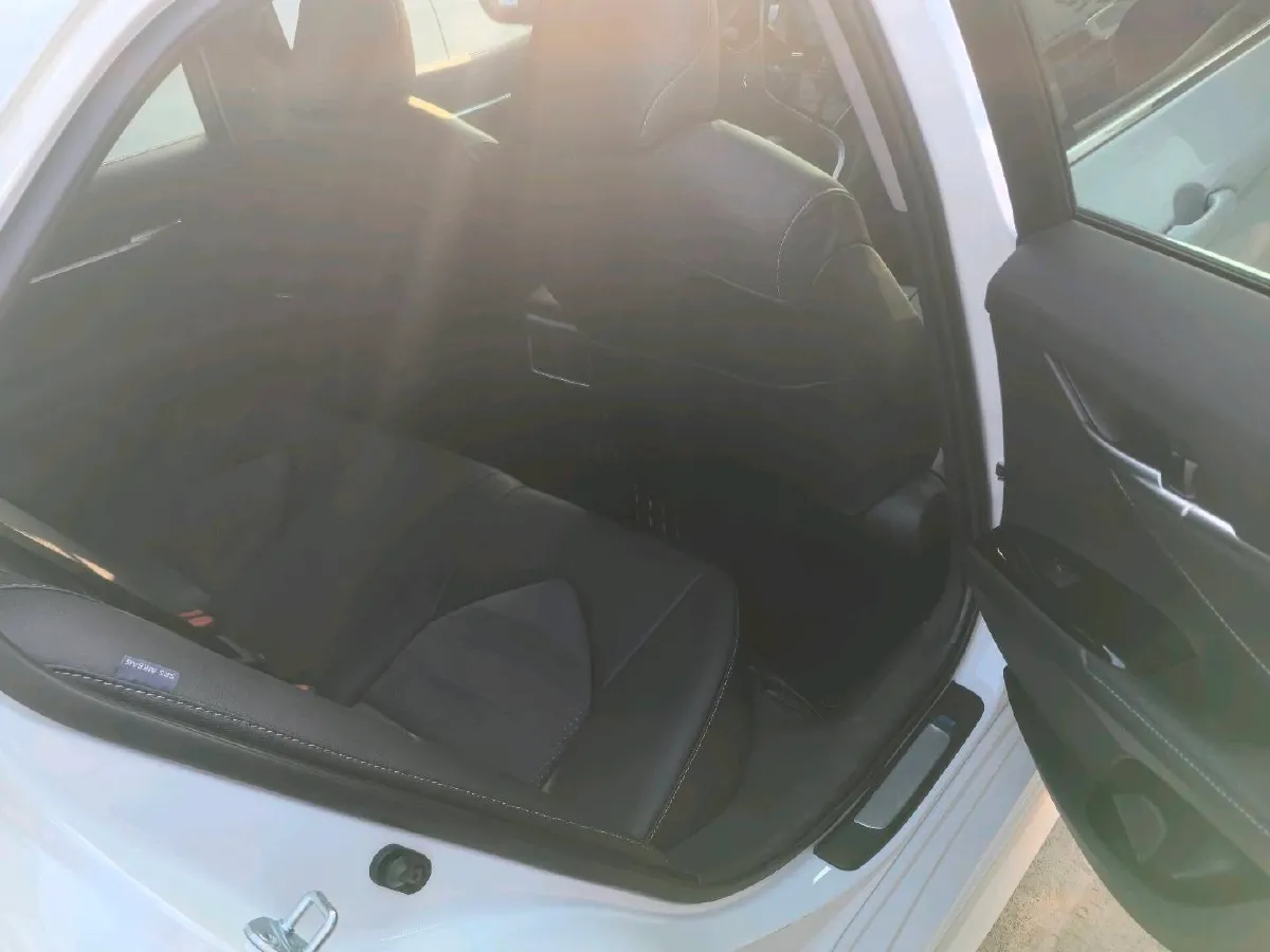 2022 Toyota Camry 2.0L 178HP L4 CVT,autocango,china used car exporter,china ev exporter,chinese used car exporter,chinese used ev exporter