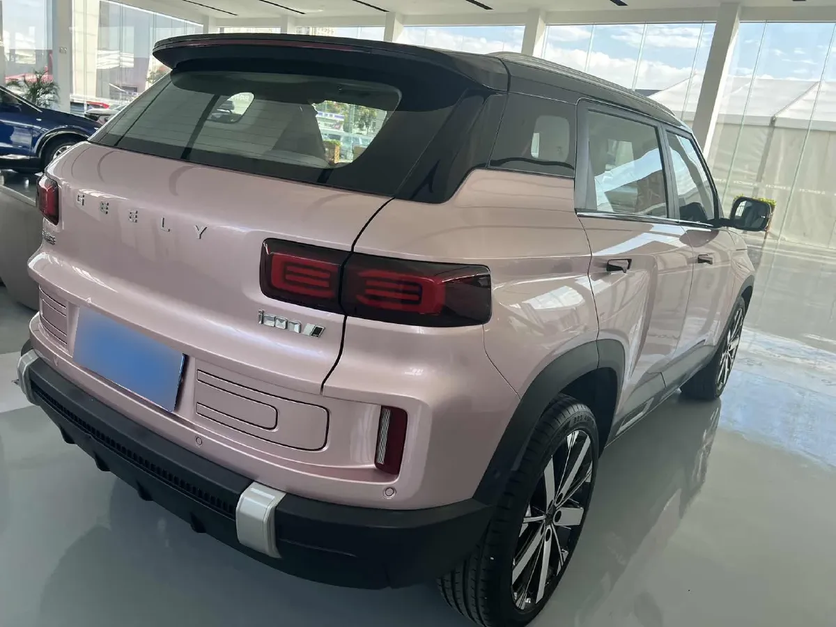 2023 Geely ICON 1.5T 181HP L4 7DCT,autocango,china used car exporter,china ev exporter,chinese used car exporter,chinese used ev exporter