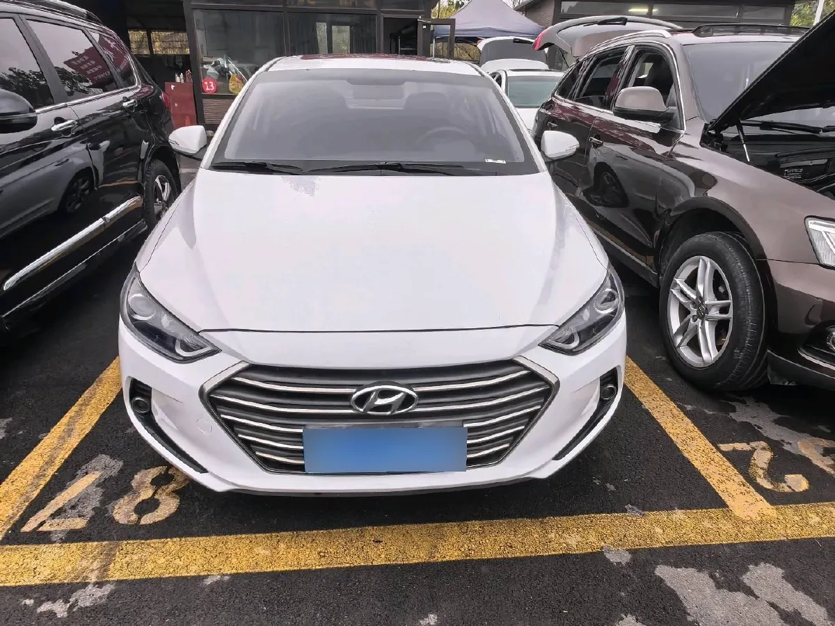 2016 Hyundai Elantra 1.6L 130HP L4 6AT,autocango,china used car exporter,china ev exporter,chinese used car exporter,chinese used ev exporter