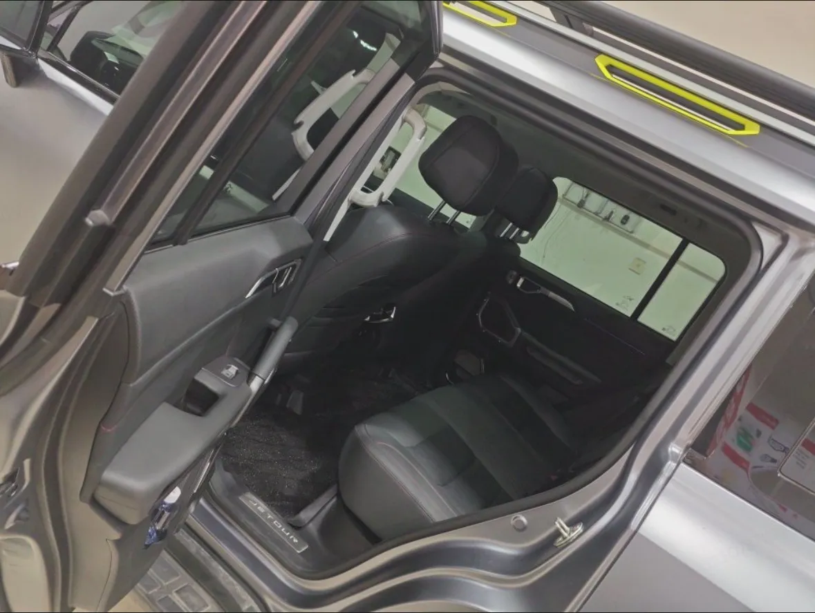 2024 Jetour ShanHai TravellerC-DM 1.5T 156HP L4 3DHT PHEV 43.24KWH,autocango,china used car exporter,china ev exporter,chinese used car exporter,chinese used ev exporter