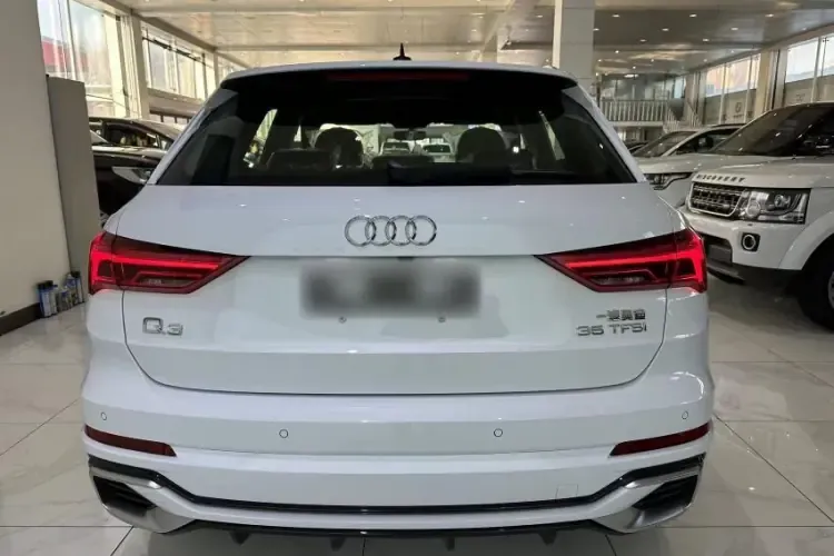 2024 Audi Q3 1.5T 160HP L4 7DCT,autocango,china used car exporter,china ev exporter,chinese used car exporter,chinese used ev exporter