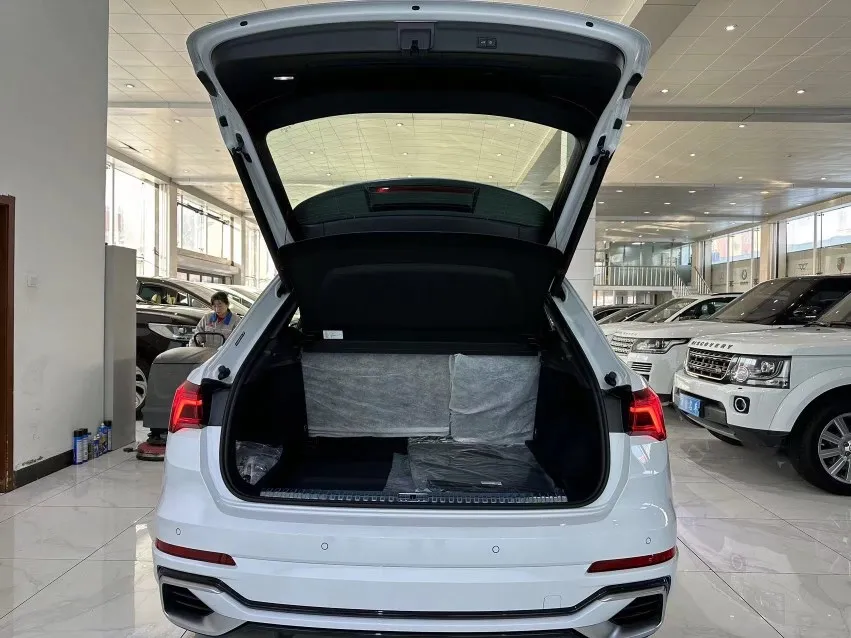 2024 Audi Q3 1.5T 160HP L4 7DCT,autocango,china used car exporter,china ev exporter,chinese used car exporter,chinese used ev exporter