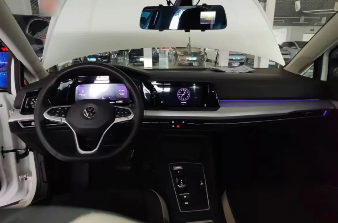 2023 Volkswagen Golf 1.4T 150HP L4 7DCT,autocango,china used car exporter,china ev exporter,chinese used car exporter,chinese used ev exporter
