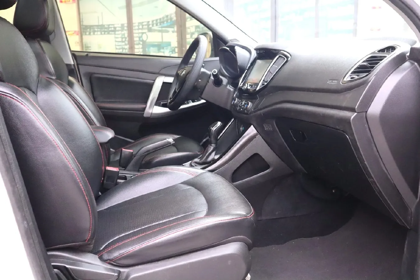 2017 KaiYi X5 1.5T 152HP L4 CVT,autocango,china used car exporter,china ev exporter,chinese used car exporter,chinese used ev exporter