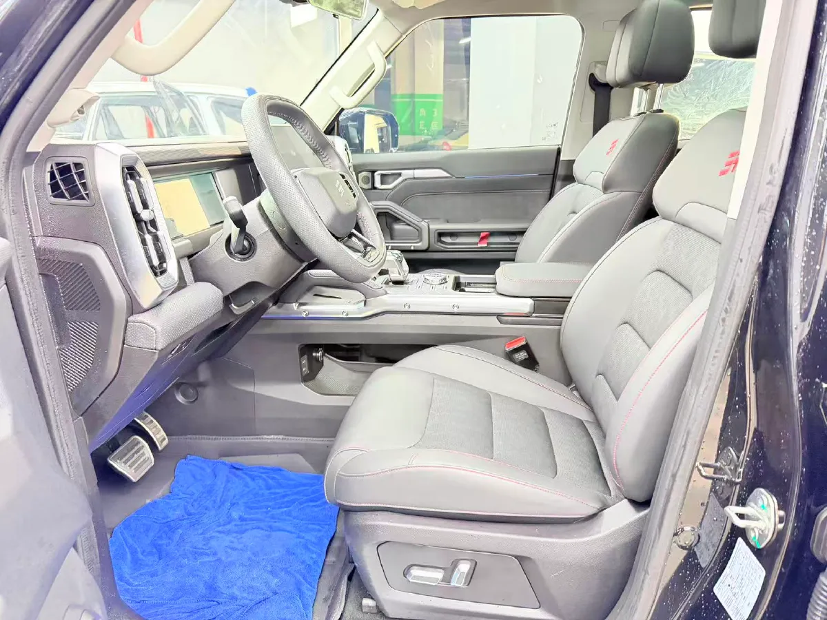 2024 Jetour ShanHai TravellerC-DM 1.5T 156HP L4 3DHT PHEV 43.24KWH,autocango,china used car exporter,china ev exporter,chinese used car exporter,chinese used ev exporter