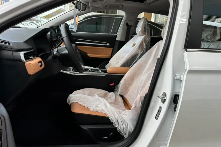 2025 Geely Emgrand 1.5L 127HP L4 CVT,autocango,china used car exporter,china ev exporter,chinese used car exporter,chinese used ev exporter