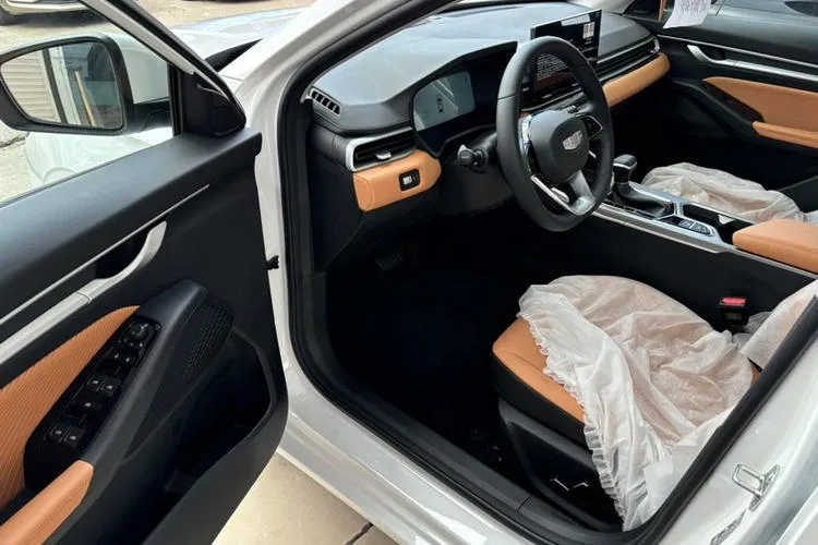 2025 Geely Emgrand 1.5L 127HP L4 CVT,autocango,china used car exporter,china ev exporter,chinese used car exporter,chinese used ev exporter