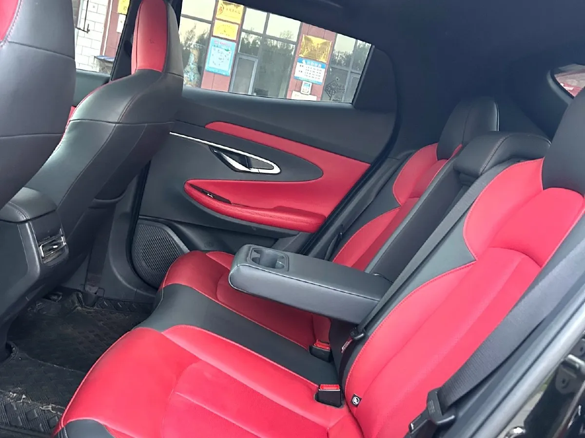 2020 ChangAn UNI-T 1.5T 180HP L4 7DCT,autocango,china used car exporter,china ev exporter,chinese used car exporter,chinese used ev exporter