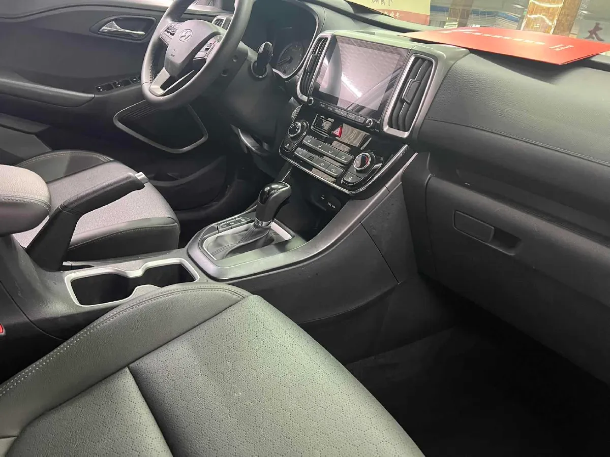 2019 Hyundai ix35 2.0L 160HP L4 6AT,autocango,china used car exporter,china ev exporter,chinese used car exporter,chinese used ev exporter