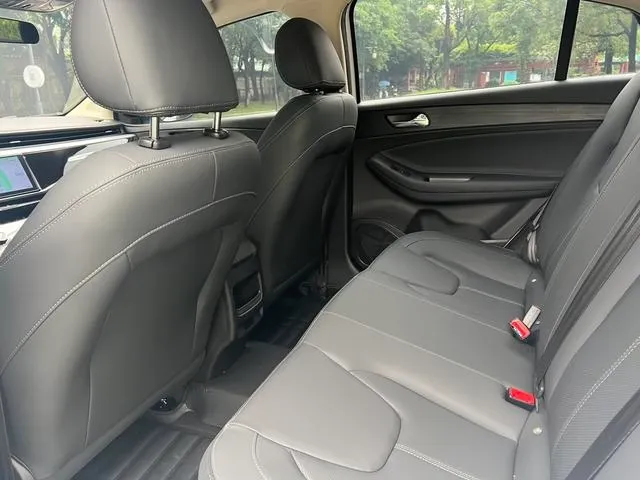 2024 Chery Arrizo 5 1.5L 120HP L4 CVT,autocango,china used car exporter,china ev exporter,chinese used car exporter,chinese used ev exporter