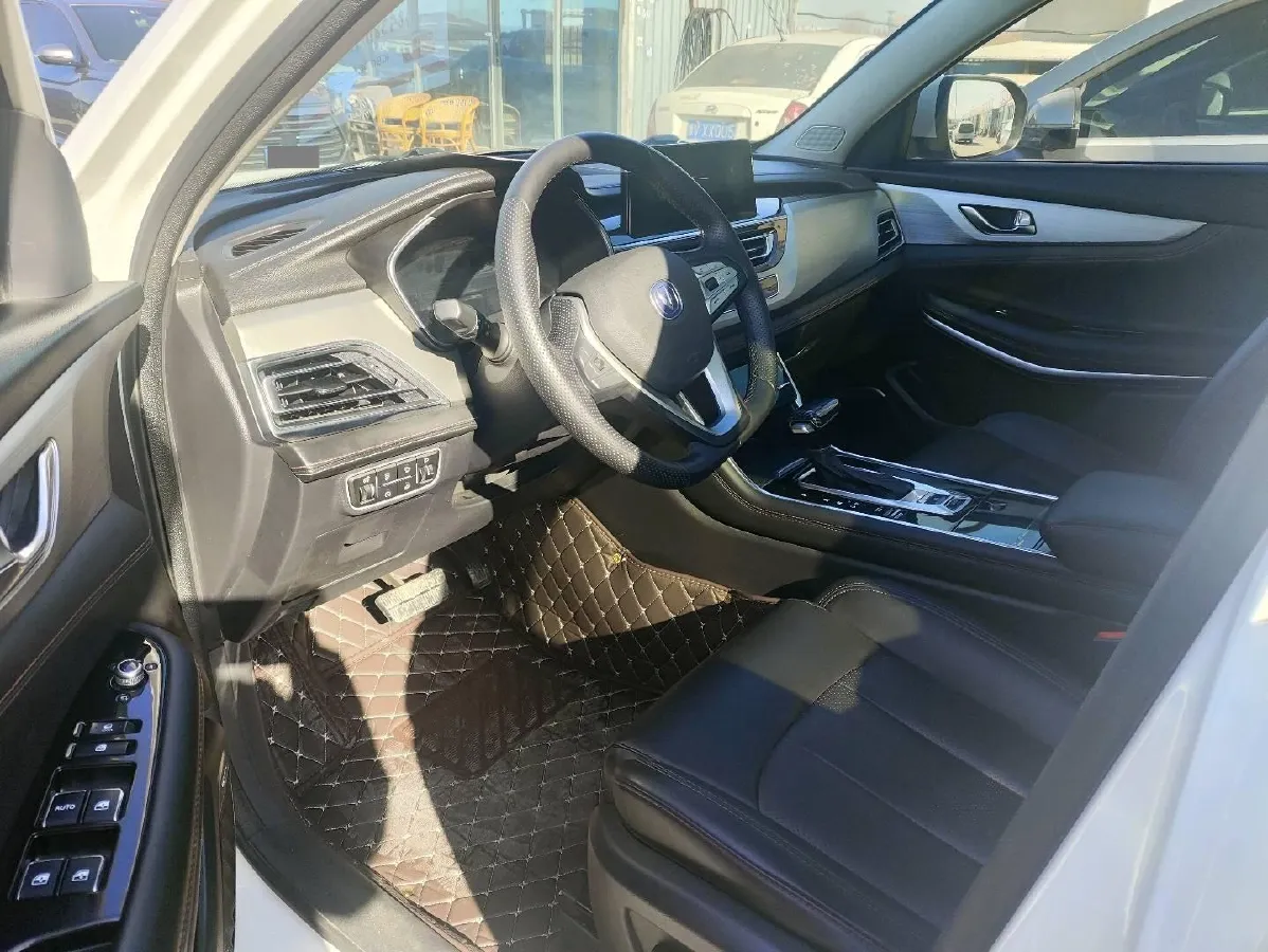 2020 ChangAn CS75 1.5T 178HP L4 6MT,autocango,china used car exporter,china ev exporter,chinese used car exporter,chinese used ev exporter