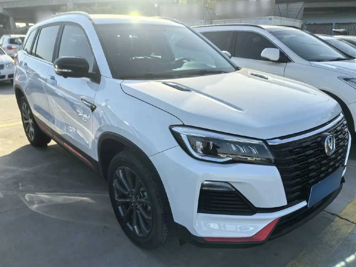 2023 ChangAn CS75 Plus 1.5T 188HP L4 8AT,autocango,china used car exporter,china ev exporter,chinese used car exporter,chinese used ev exporter