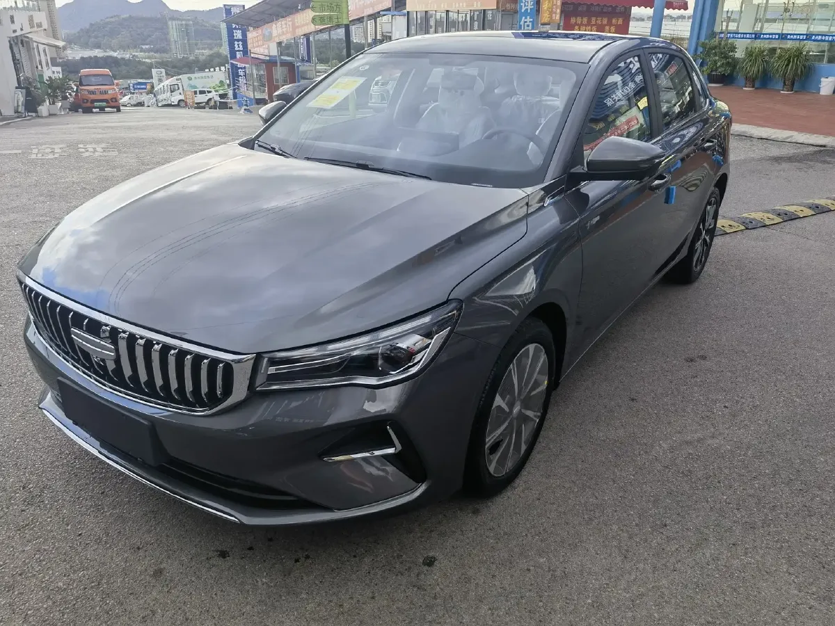 2025 Geely Emgrand 1.5L 127HP L4 CVT,autocango,china used car exporter,china ev exporter,chinese used car exporter,chinese used ev exporter