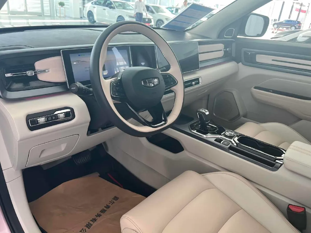 2023 Geely ICON 1.5T 181HP L4 7DCT,autocango,china used car exporter,china ev exporter,chinese used car exporter,chinese used ev exporter