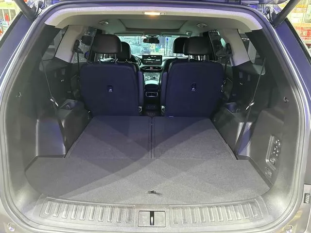 2023 Hyundai Santafe 2.0T 230HP L4 8AT,autocango,china used car exporter,china ev exporter,chinese used car exporter,chinese used ev exporter