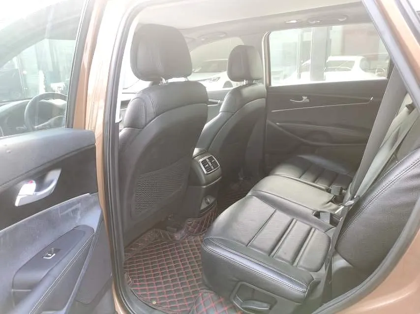 2015 Kia Sorento 2.4L 188HP L4 6AT,autocango,china used car exporter,china ev exporter,chinese used car exporter,chinese used ev exporter