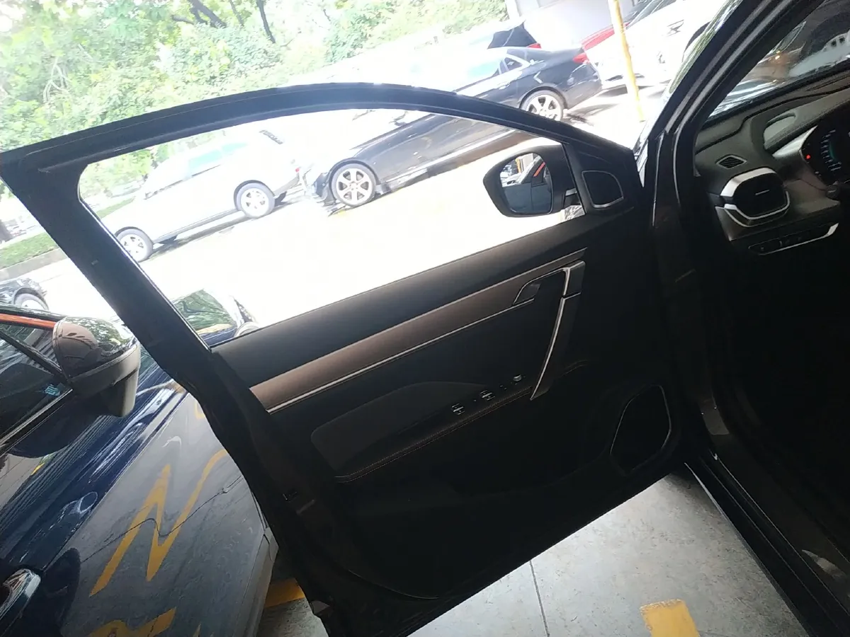 2023 Geely Coolray 1.5T 181HP L4 7DCT,autocango,china used car exporter,china ev exporter,chinese used car exporter,chinese used ev exporter