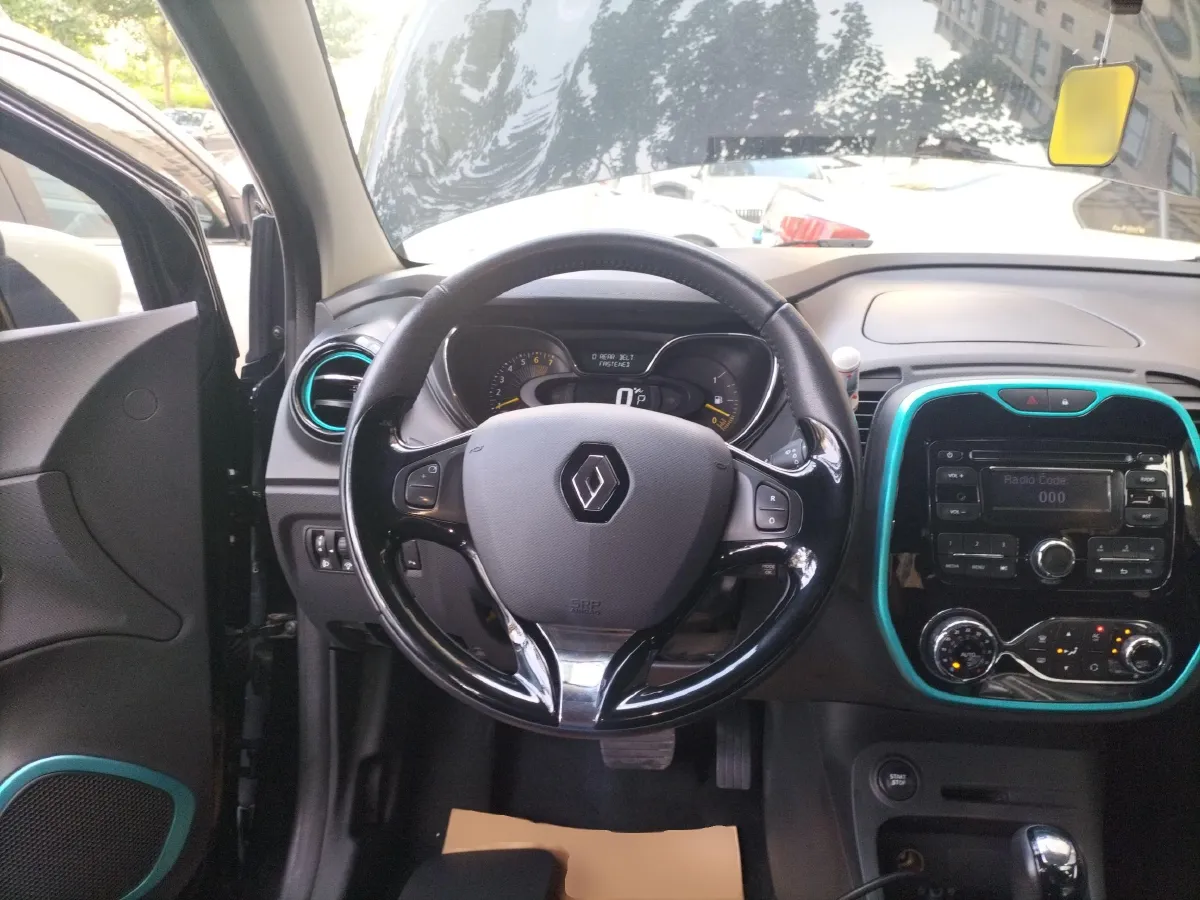 2015 Renault Captur 1.2T 116HP L4 6DCT,autocango,china used car exporter,china ev exporter,chinese used car exporter,chinese used ev exporter