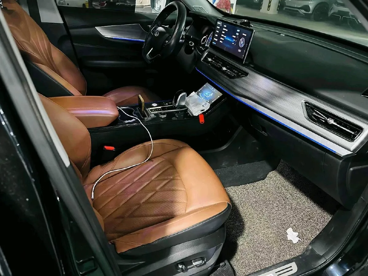 2021 Chery Tiggo 8 2.0T 254HP L4 7DCT,autocango,china used car exporter,china ev exporter,chinese used car exporter,chinese used ev exporter