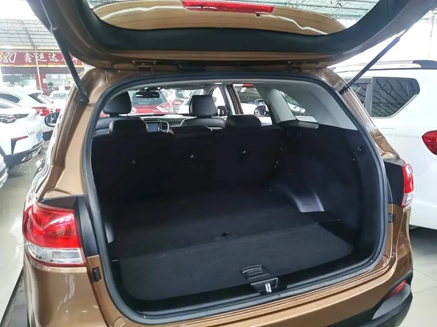 2015 Kia Sorento 2.4L 188HP L4 6AT,autocango,china used car exporter,china ev exporter,chinese used car exporter,chinese used ev exporter