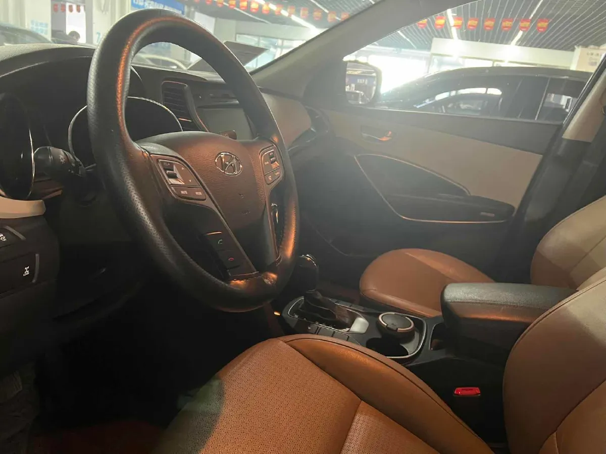 2013 Hyundai Santafe 3.0L 264HP V6 6AT,autocango,china used car exporter,china ev exporter,chinese used car exporter,chinese used ev exporter