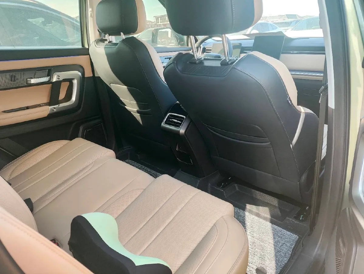 2023 Chery Exploration 06 1.6T 197HP L4 7DCT,autocango,china used car exporter,china ev exporter,chinese used car exporter,chinese used ev exporter