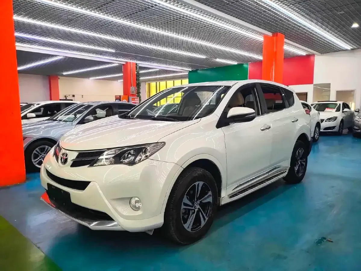 2015 Toyota RAV4 2.0L 147HP L4 CVT