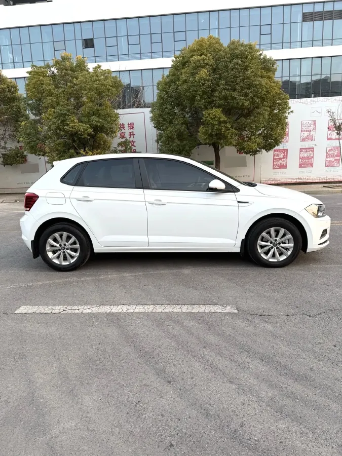 2023 Volkswagen Polo 1.5L 113HP L4 6AT,autocango,china used car exporter,china ev exporter,chinese used car exporter,chinese used ev exporter