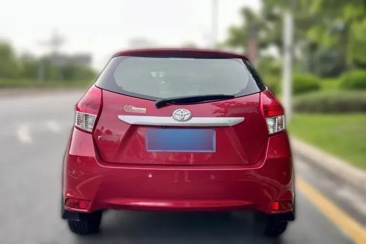 2015 Toyota Yaris L 1.5L 107HP L4 4AT,autocango,china used car exporter,china ev exporter,chinese used car exporter,chinese used ev exporter
